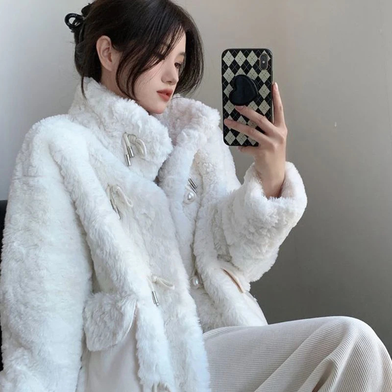 Winter Woman Fluffy Lambs Fur Coat Warm Faux Collar Short Outerwear Cowl Button Korean Jackets 251028