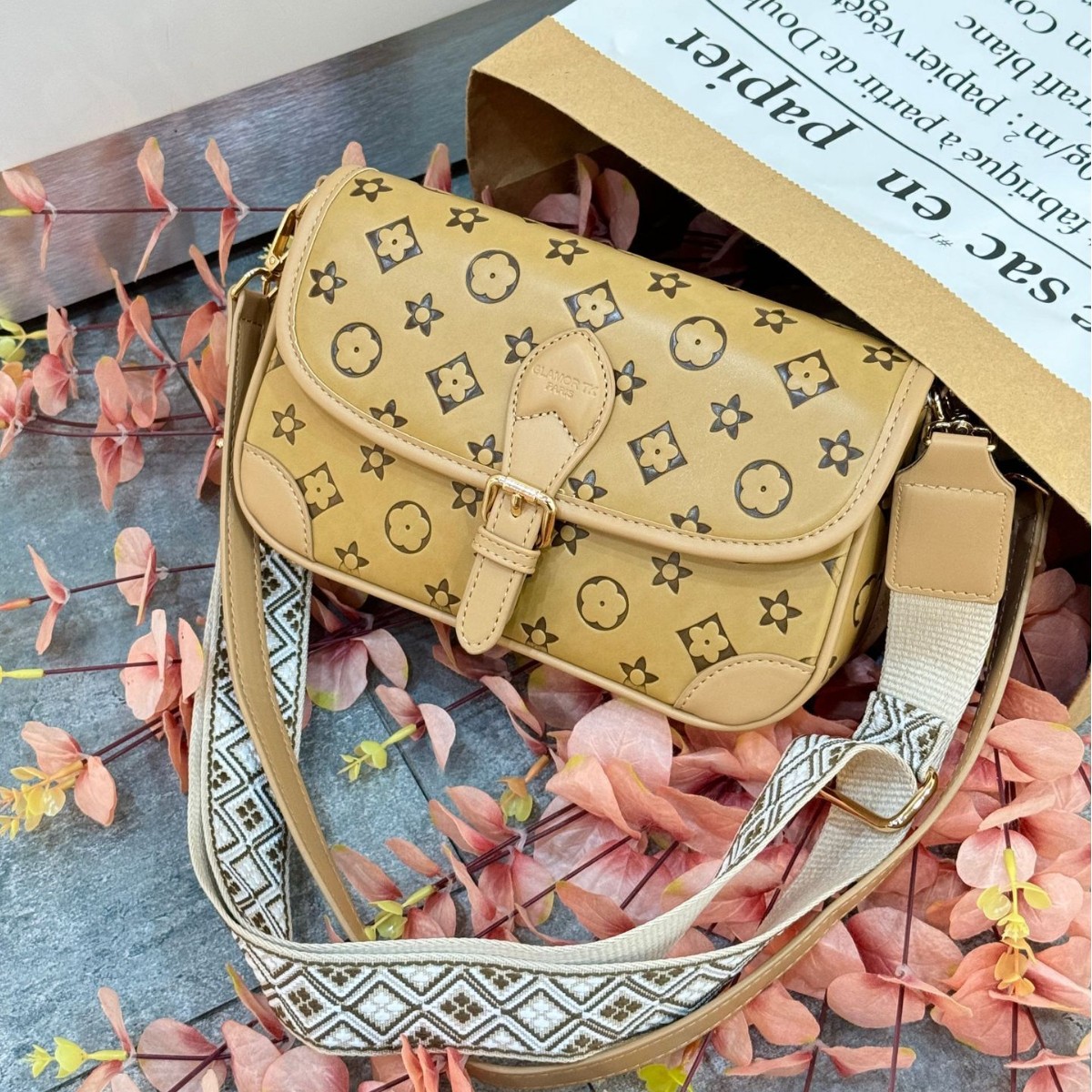 Designer bags Wide Shoulder Strap Women's Bag 2025 New Style Fashionable Printed Bags Single-shoulder small square Bag Versatile crossbody Bag fr