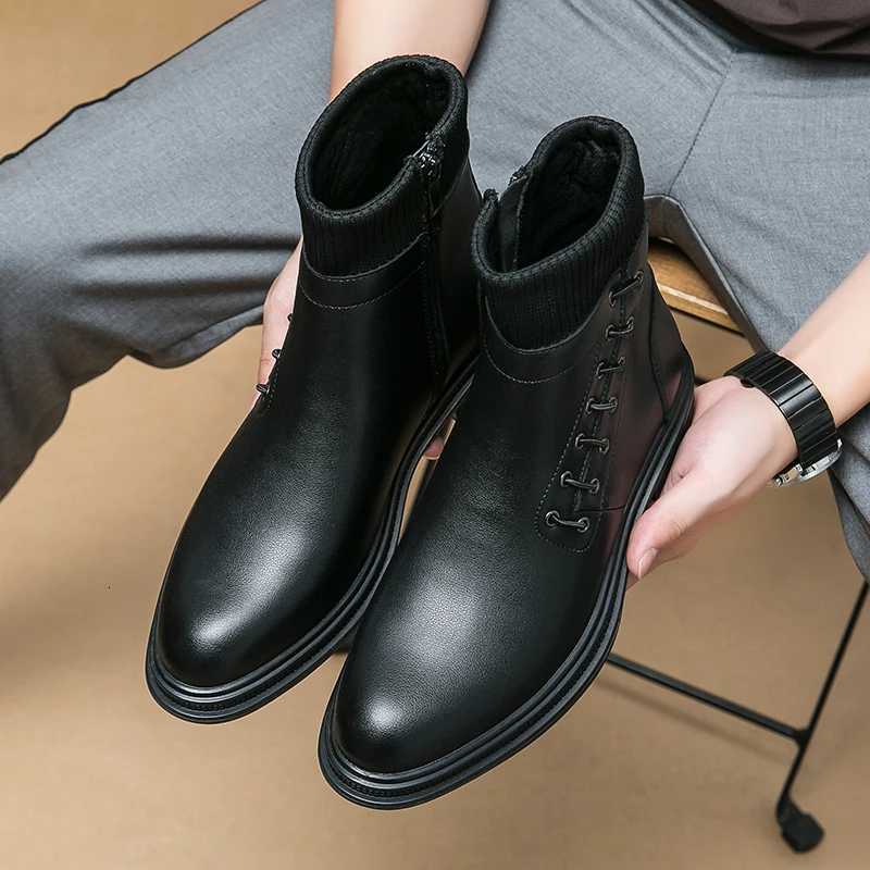 Small Niche Design Mens Casual Low Top Boots with Thick Leather Sole Black Autumn and Winter Short Boots Mens Short New Boots Z251029