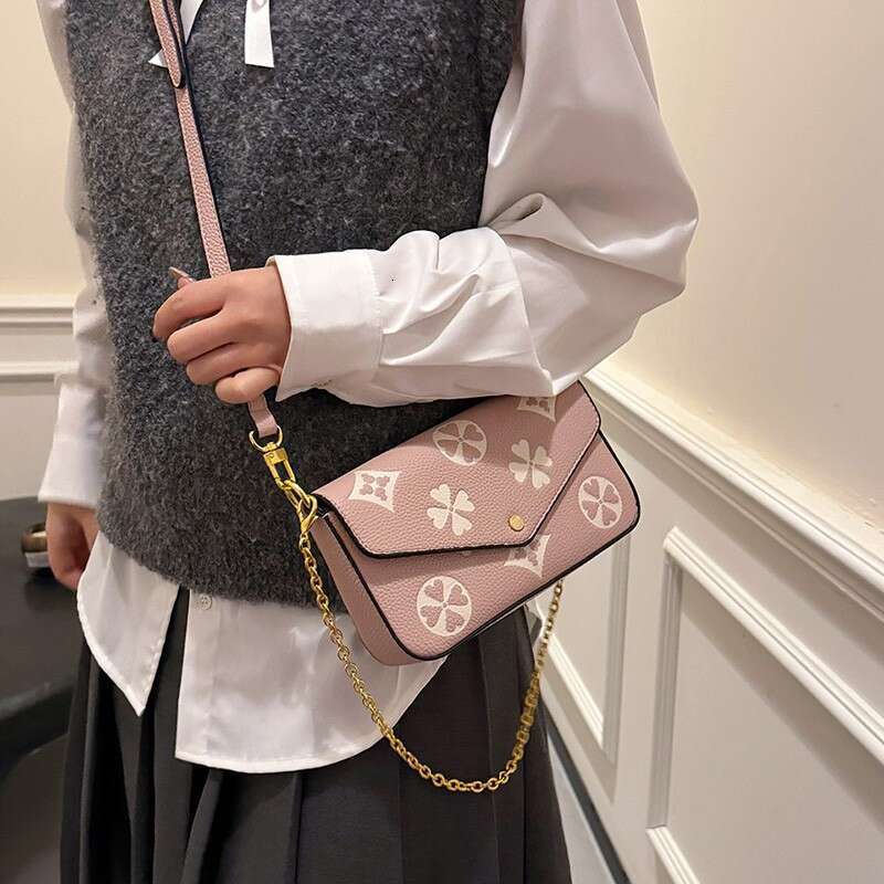 Designer bag 2025 Chain for Women High-end Small Fashion Envelope Single Shoulder Underarm Three-in-One Women's Bag