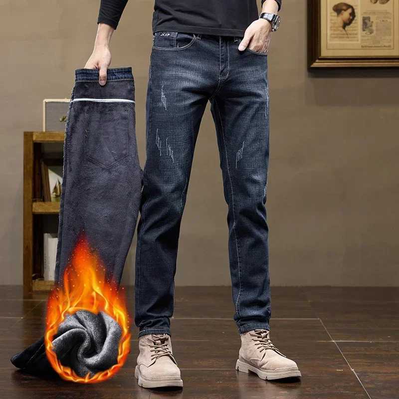 New Mens Winter Fleece Warm Jeans Business Casual Straight Washed Trousers Thickened Thermal Stretch Versatile Male Denim Pants J251030