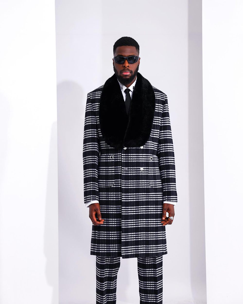 Classic Men's Overcoat Shawl Lapel Check Woolen Grid Overgarment Autumn Warm Double Breasted Tailor-Made Topcoat Customized Coat Plus Size