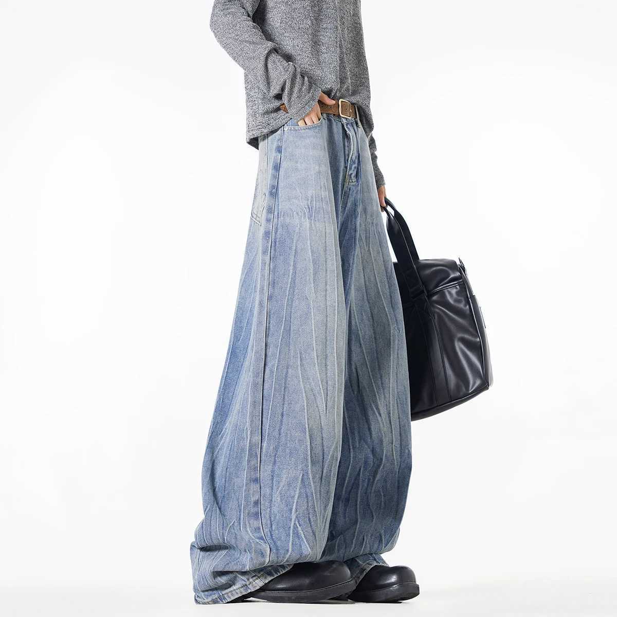 2025 New Men Wide Leg Jeans Loose Fit Light Blue Washed Denim Trousers High Quality Trendy Fashion Streetwear Hot Sale J251030