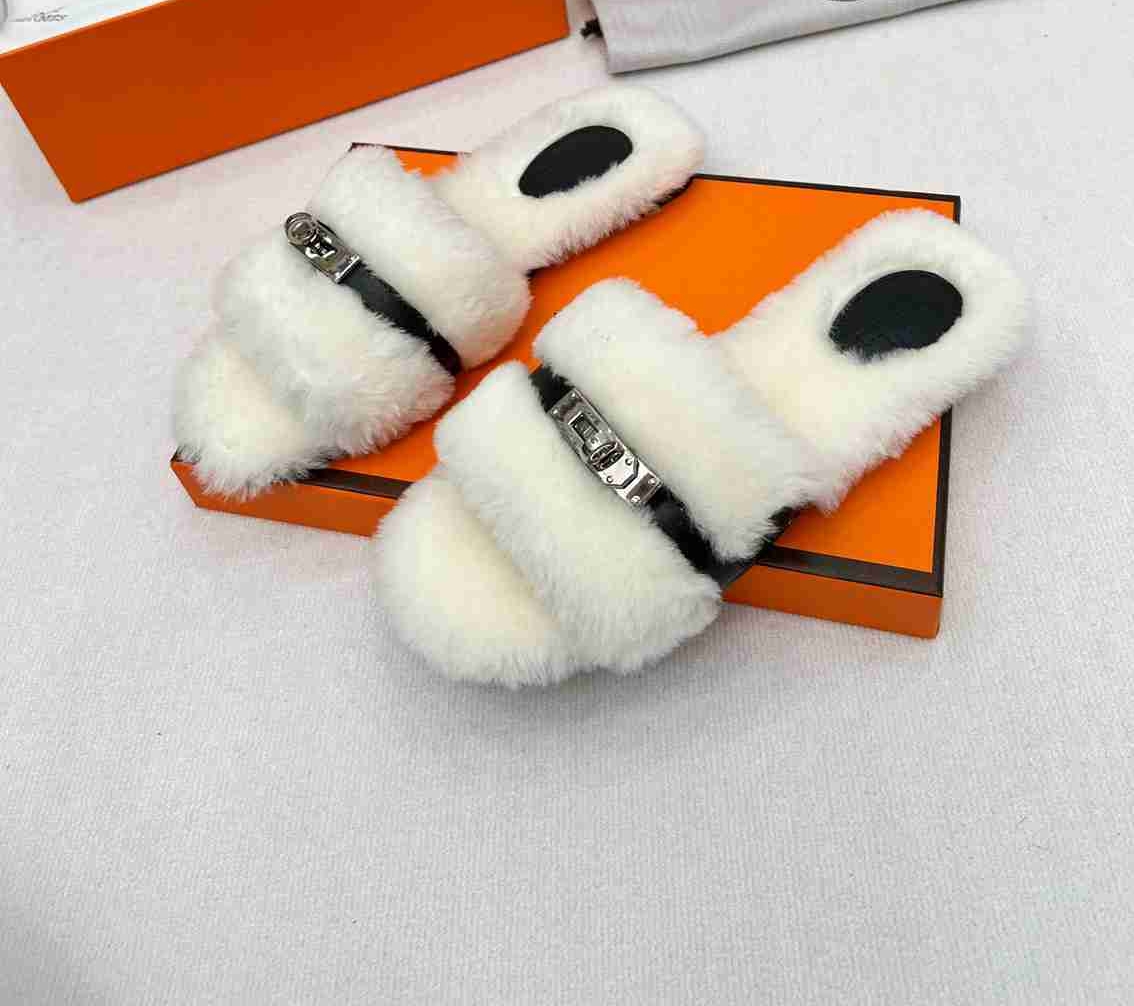 Warm & Cozy Woolen … - image