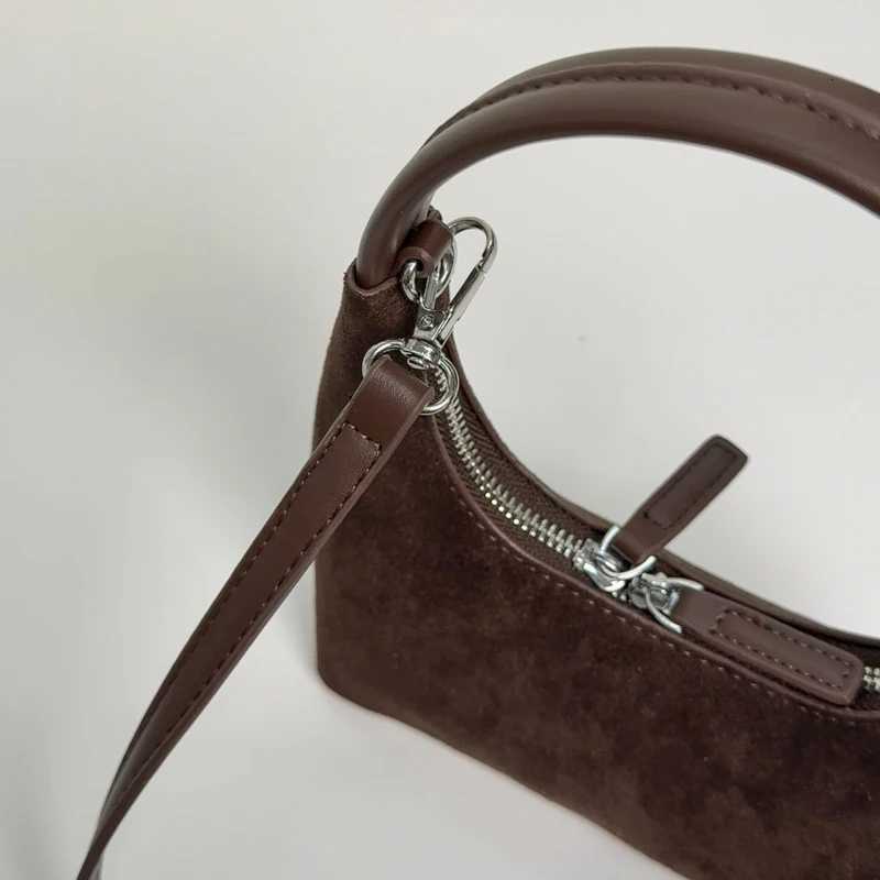 Designer bag 2025 Autumn Winter Lat Fi Tophandle Bags For Wen Pure Color Small Shoder Crossbody Bag Mti Luxury Handbags Y251029