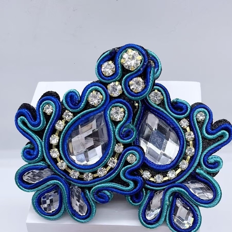 Stud Soutache Women's earrings Handmade Fashion jewelry Dangle Earring Long Large Boho Crystal Sutasz Accessories Female trendy gift 231124
