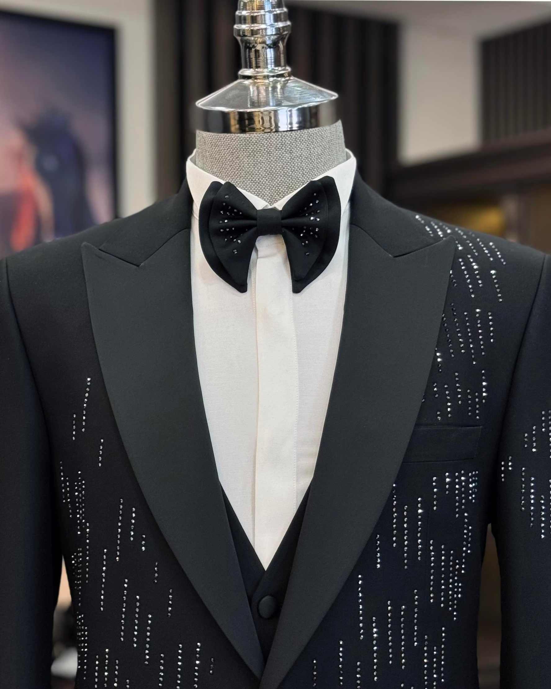 Handsome Crystals Suits For Men 2 Pieces Peaked Lapel Single Breasted Jacket Blazers Business Occasion Custom Made