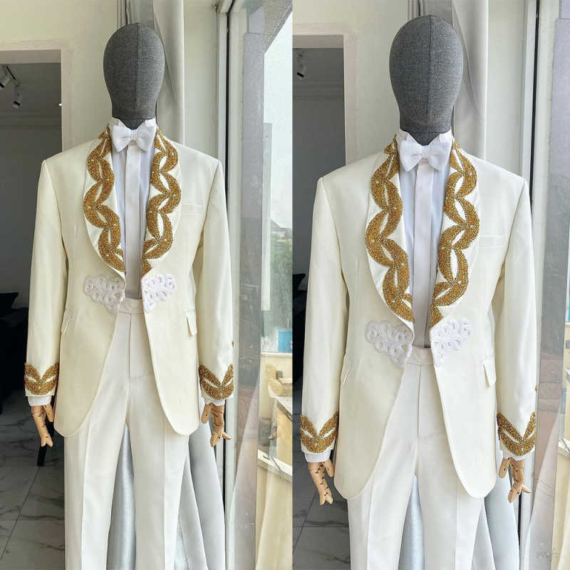Exquisite Men Suit 2 Pieces Blazer Pants One Button Shawl Lapel Gold Appliques Wedding Groom Customized