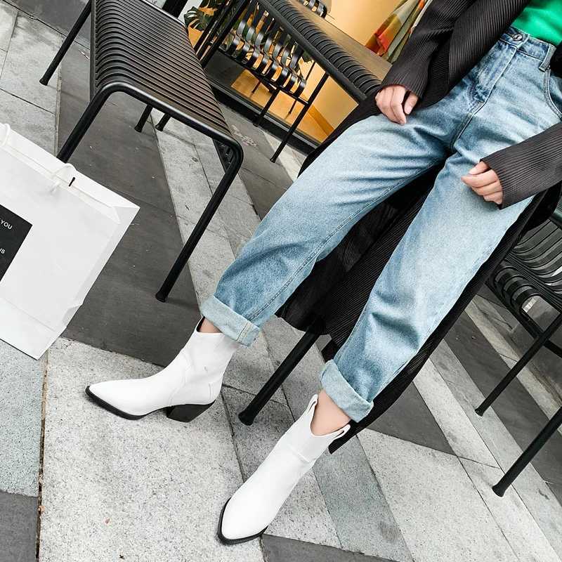 2025 Pointed Toe Western Cowgirl Chelsea Ankle Boots Shoes Women Cossacks Cowboy Boats Wedges Femal Botas Mujer 3345Black White Z251029