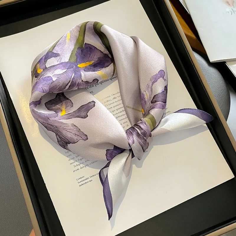 1pcs 70cm Hibiscus Flower Pattern Silk Scarf for Women Simulated Silk Purple Floral Scarfs Versatile Decorative Square ScarfW251029