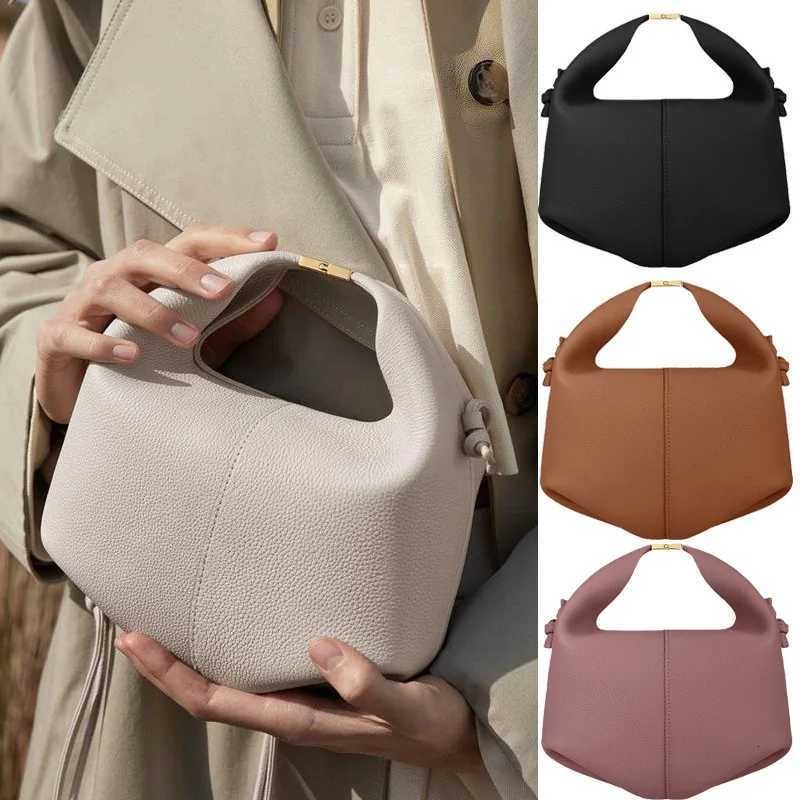Designer bag Bento bag handheld crossbody bag French niche design lunch box wens bag dumplings Y251029