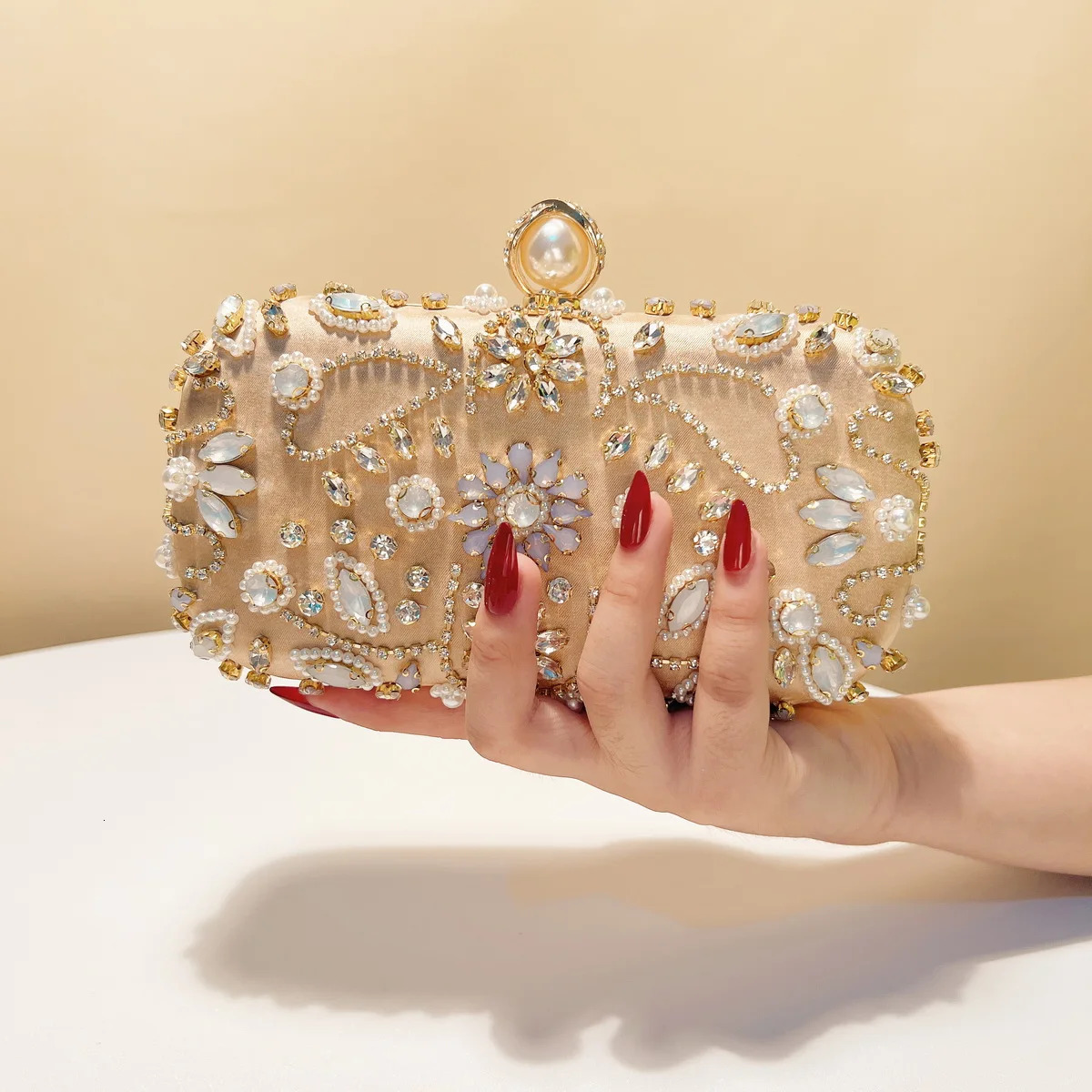 Vintage Style Embroidery Satin Evening Bags Rhinestones Party Small Clutch Handbags Metal Pearl Diamonds Flap Golden Purse 251023