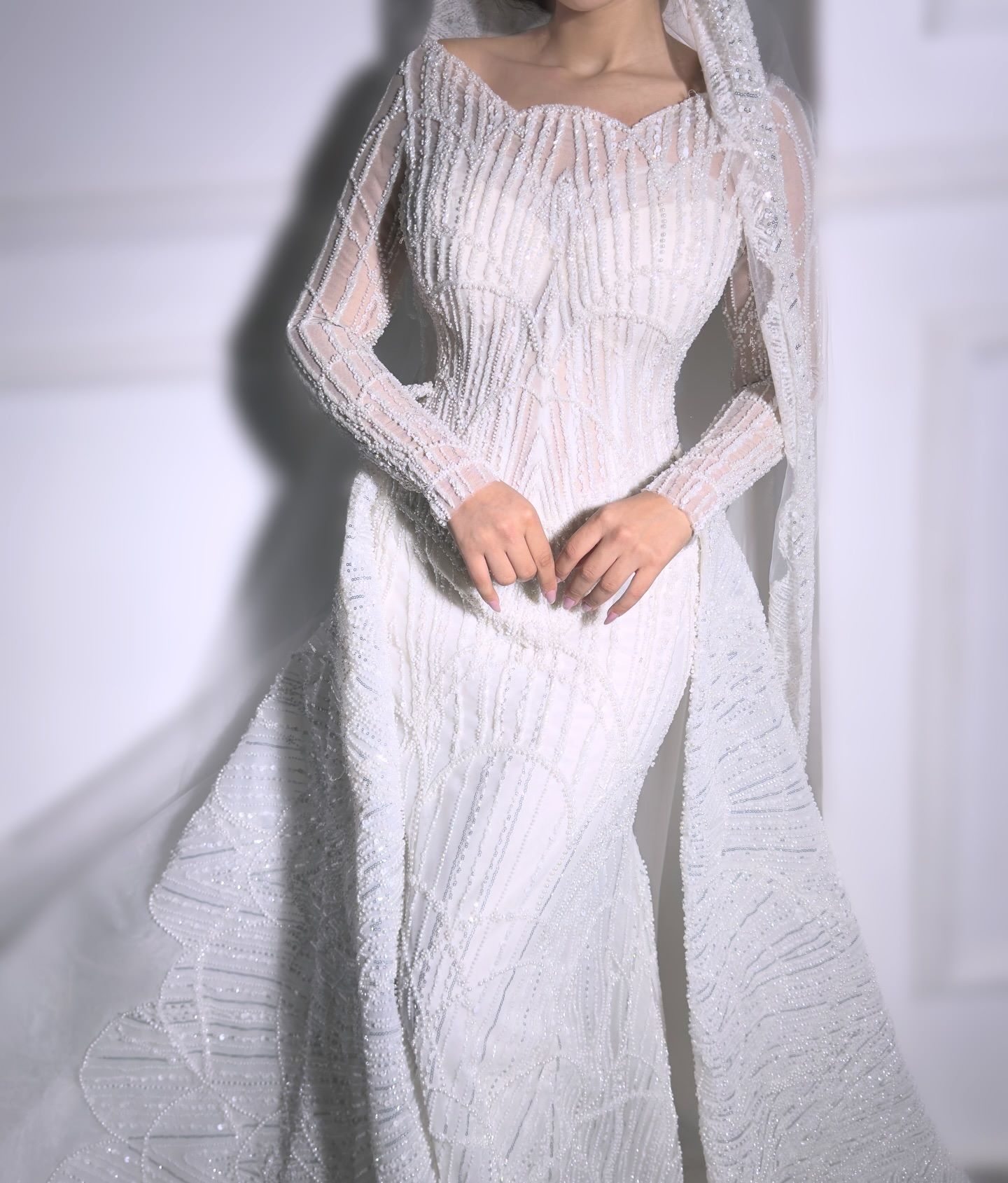 Luxury Mermaid Wedding Dress Jewel Neck Long Sleeves Bridal Gowns Sequins Beaded Detachable Train Dresses Custom Made vestidos de novia