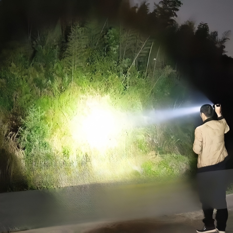 Type-C Charging Durable Light Source: Powerful Aluminum Handheld Torch at 30 Watts---Aluminum alloy high-intensity flashlight