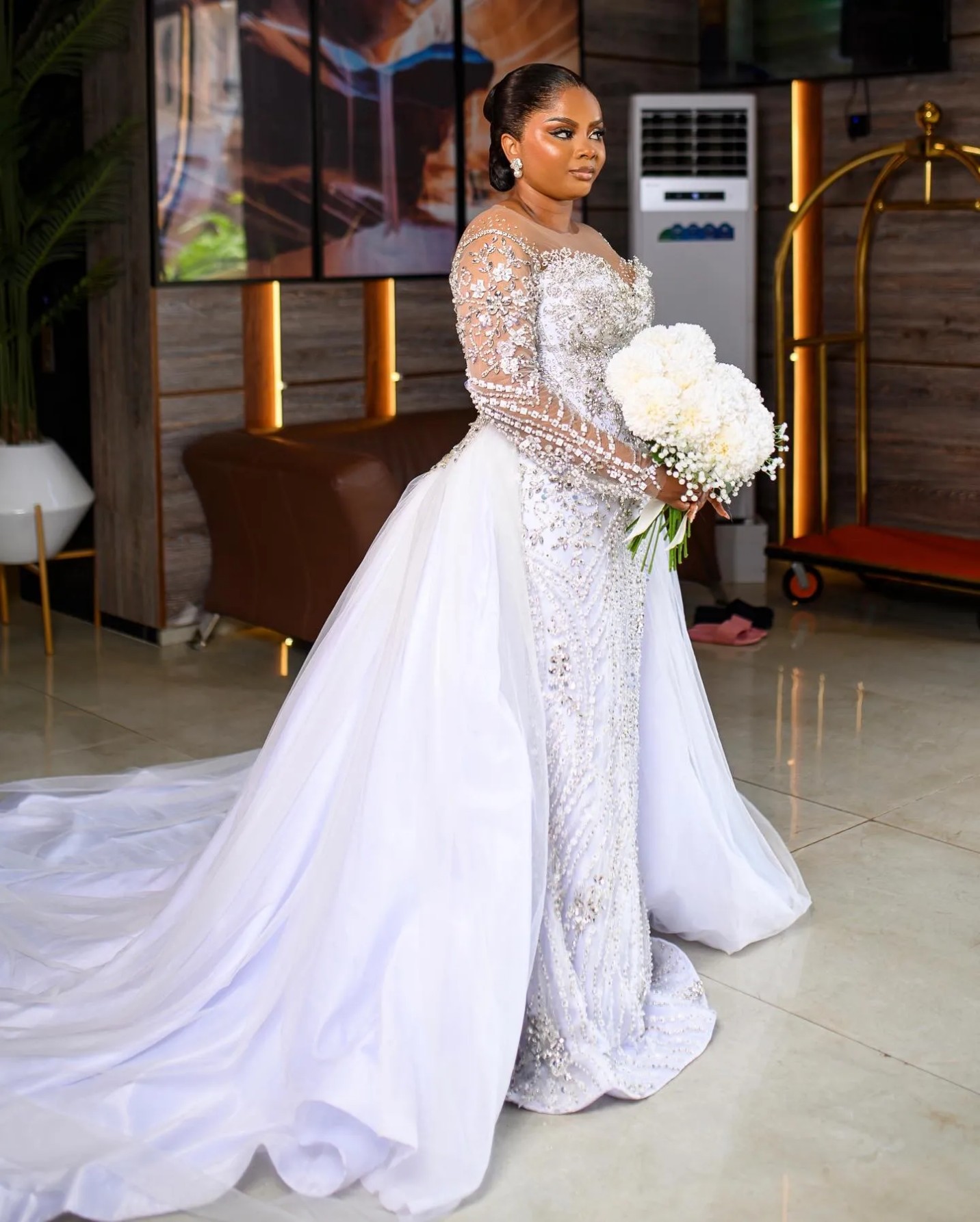 White Mermaid Wedding Dresses Plus Size Beaded Crystals Lace Detachable Train Bridal Gowns Dress