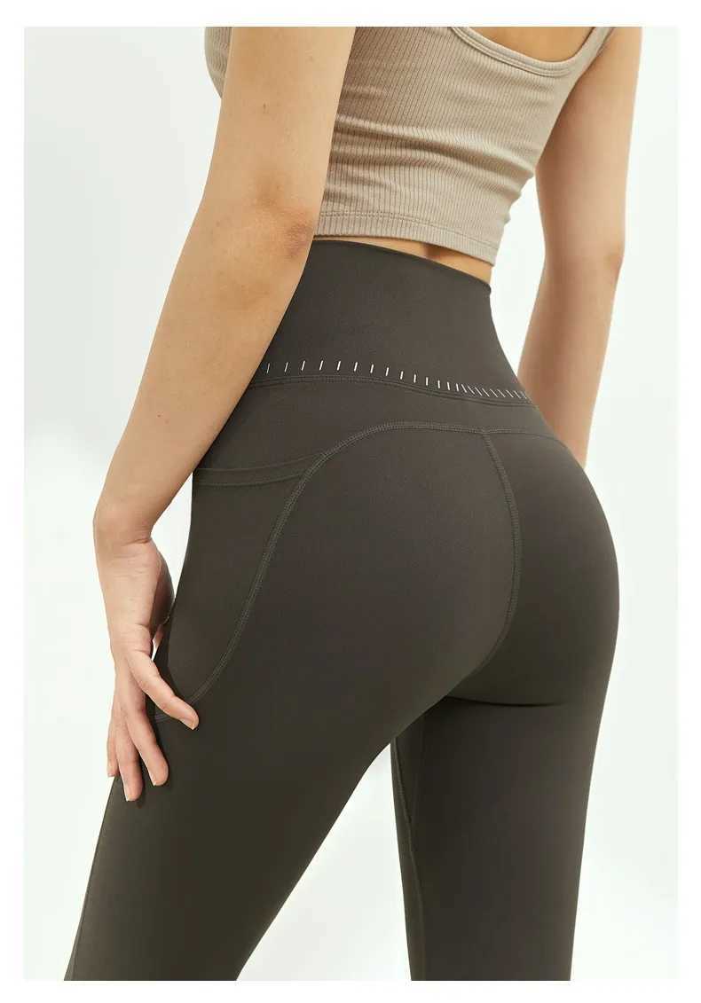 Highend Flared Yoga Pants for Women High Waist Sports Tight Pilates Hip Lifting Fitness Pants Yoga Wide Leg Sports Leggings J251030