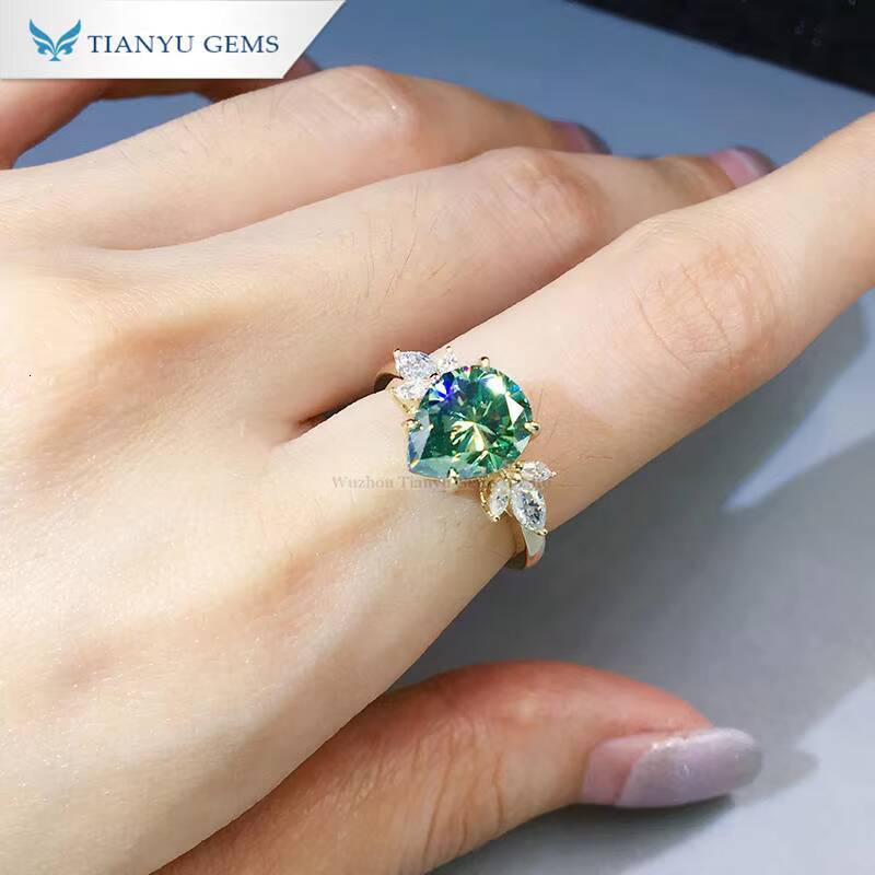 Tianyu Gems 7X9mm Pear Cut Green Moissanite Ring Marquise Cut D VVS Gemstone 18k 14k 10k Yellow Gold Engagement Rings for Women
