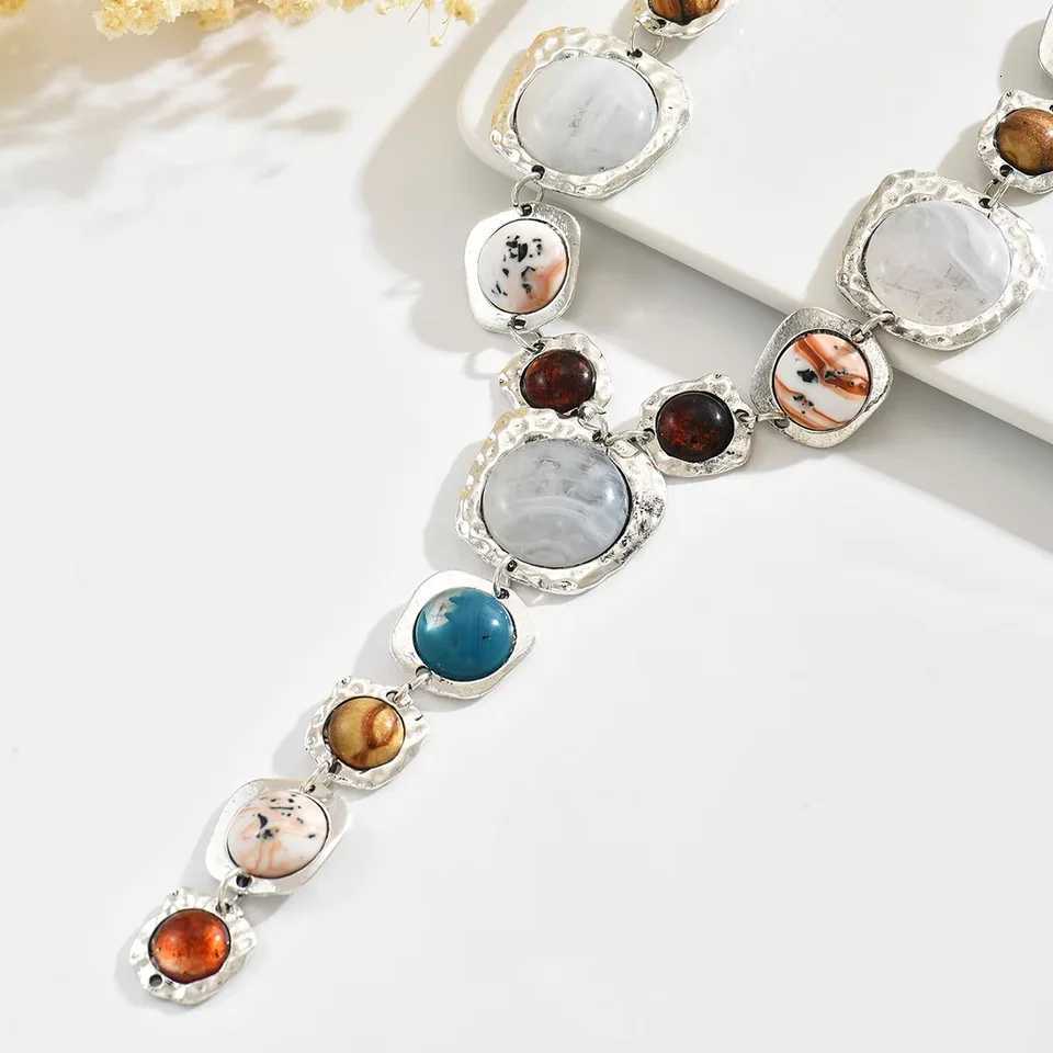 Retro YShaped Long Womens Necklace Fashionable Chunky Chain with Geometric Pendant Bohemian Style Fashion Jewelry AccessoryXJ251030