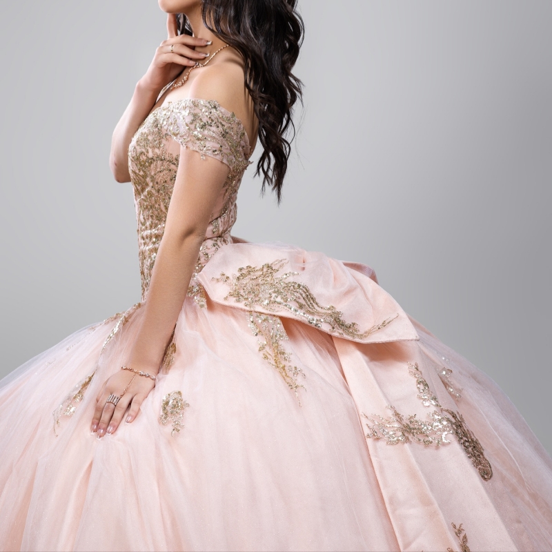 Pink Shiny Quinceanera Dresses Off The Shoulder Applique Lace Beads Bow Tull Party Birthday Sweet 16 Dress Vestidos 15 Anos