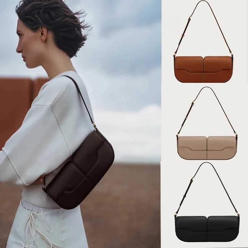 Designer bag Niche autumn and winter cmuting singleshoder underarm bag cowhide handbag casual and simple handheld baguette bag Y251029