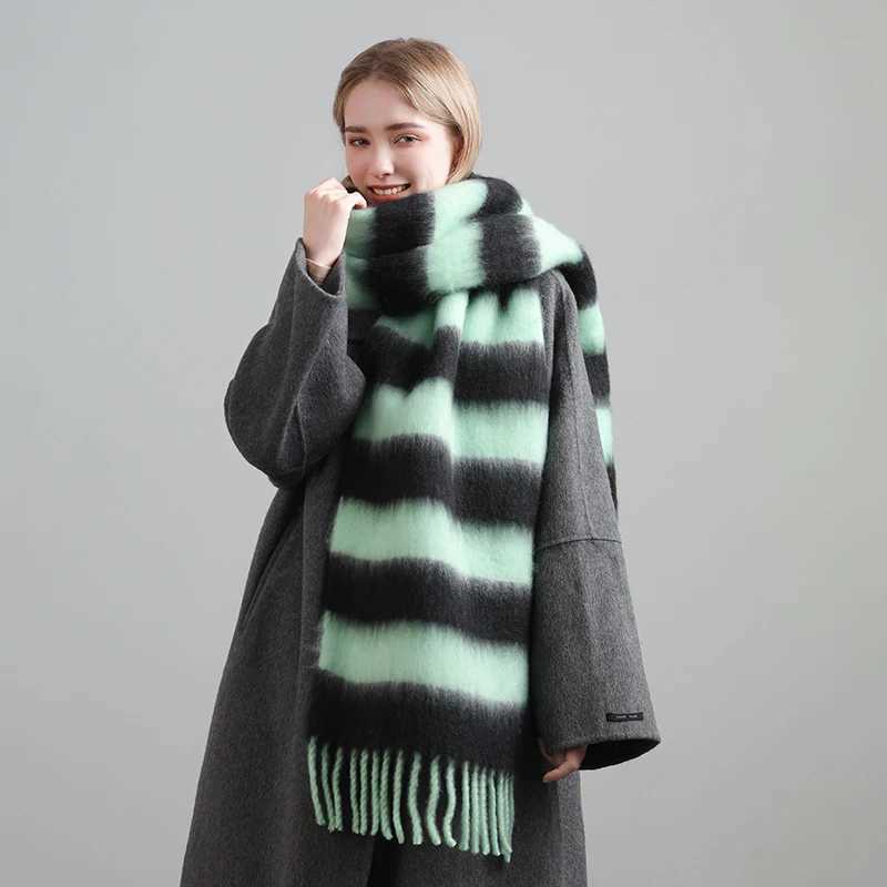2025 Luxury Cashmere Womens Scarf Winter Thick warm stripe CAPe WrAPs Female bandana long tassel Warm Scarves Holiday gW251030