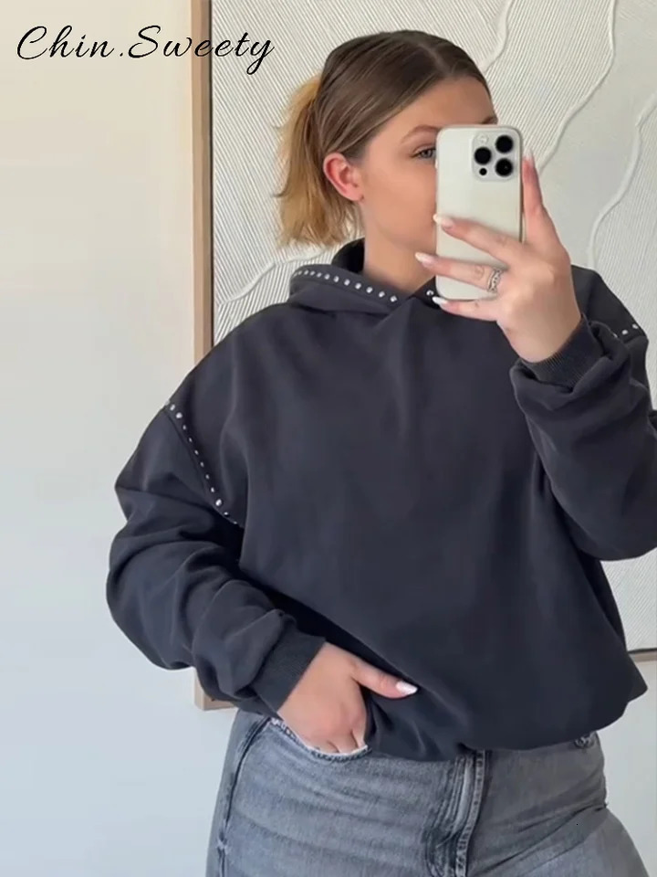 Chic Womens Rivets Hooded Sweatshirt Loose Solid Vneck Full Sleeve Pullovers Female 2025 Autumn Winter Lady Allmatch Outwear 251030