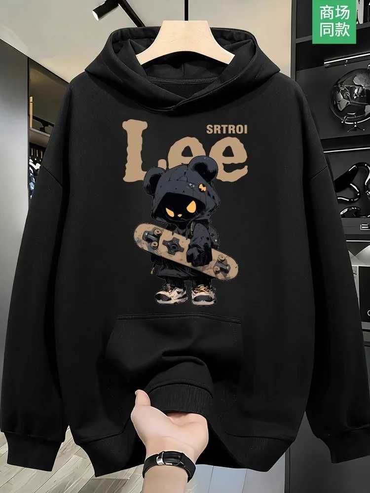 A family of three parentchild clothing autumn and winter sweaters cute cartoon pattern hoodiewarm family clothing outfittingT251030