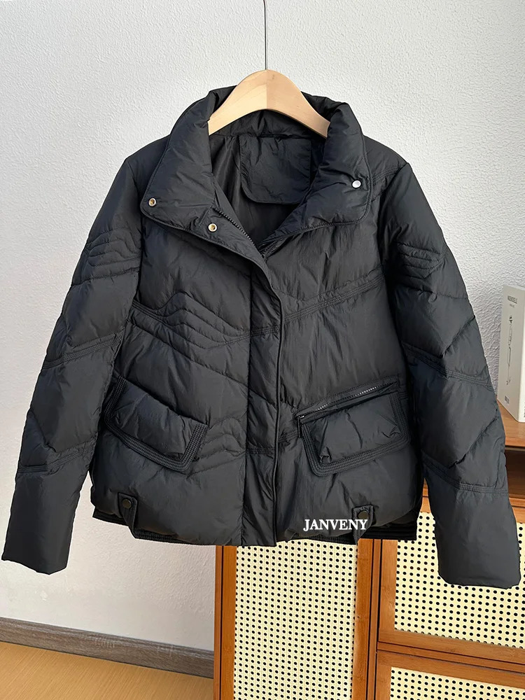 Winter Stand Collar Lightweight Puffer Coat Women Casual Loose Pocket Zipper 90 White Duck Down Cropped Jacket 251023