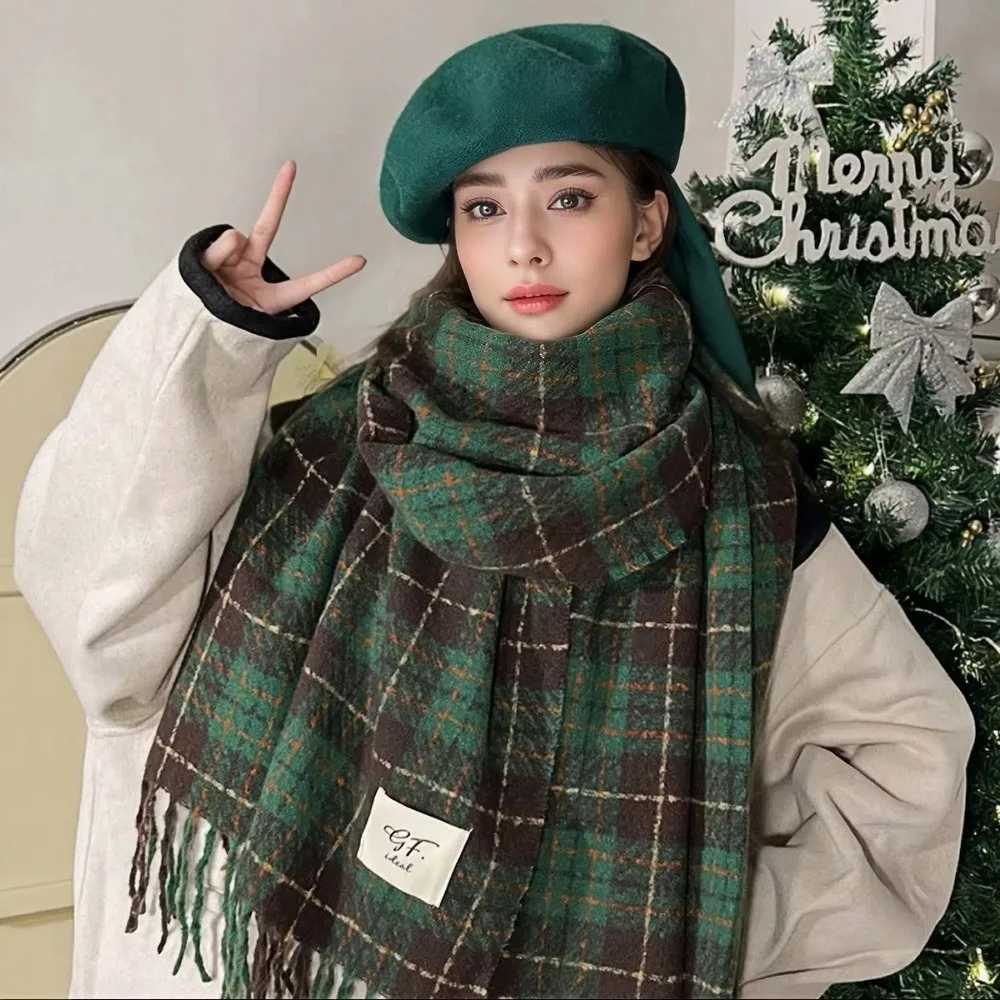 Winter Imitation Cashmere Warm Scarf for Women Doublesided Thickened Luxury Green Scarf Christmas New Year Gift ShAWlW251030