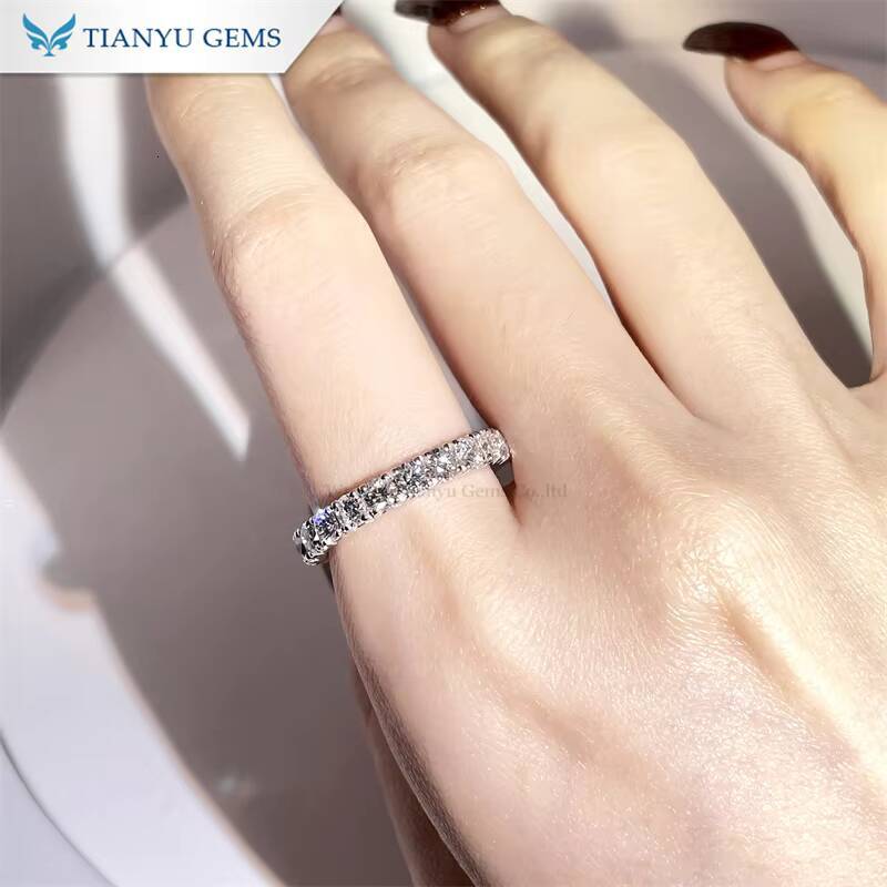 Tianyu Half Eternity Lab Grown Diamond HPHT French Pave Setting Solid Gold 10K 14K 18K Custom Fine Jewelry Wedding Band