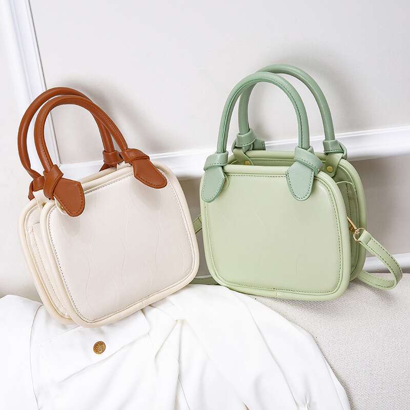 Niche Design New Women's Versatile Contrast Color Portable Biscuit Bag Ins High-End Small Square Shoulder Messenger Bag
