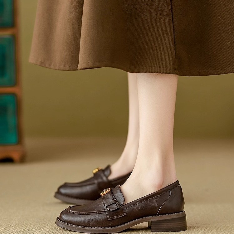 Soft sheepskin ~ camellia handmade soft-soled loafers women's new spring and autumn mid-heel single shoes retro small leather shoes2025