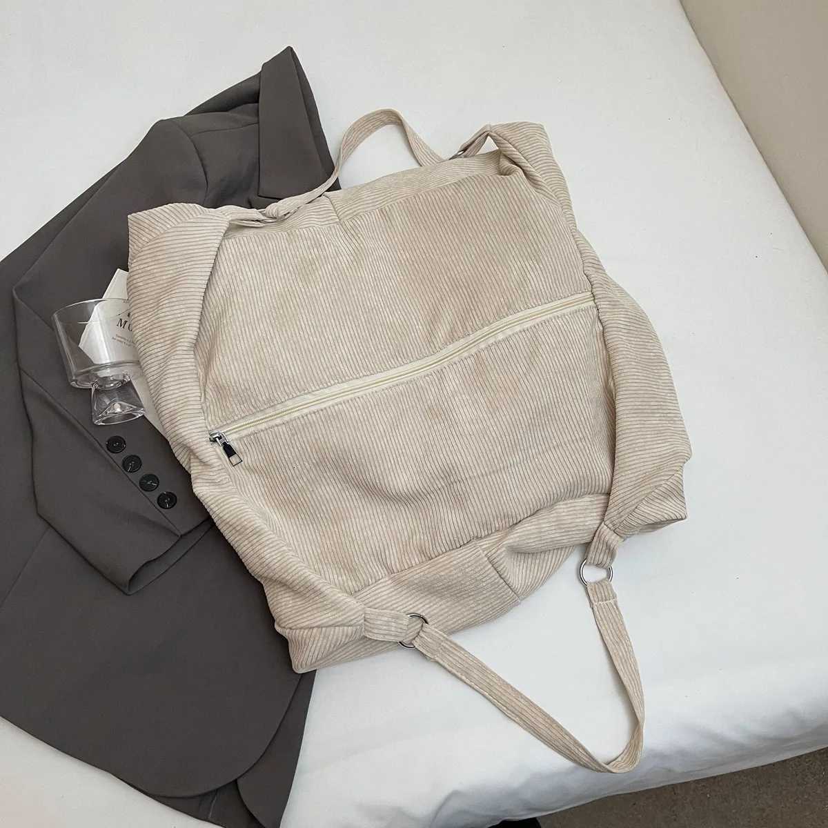 Designer bag Simple solid color veet handbag cmuting fi casual eshoder backpack Y251029