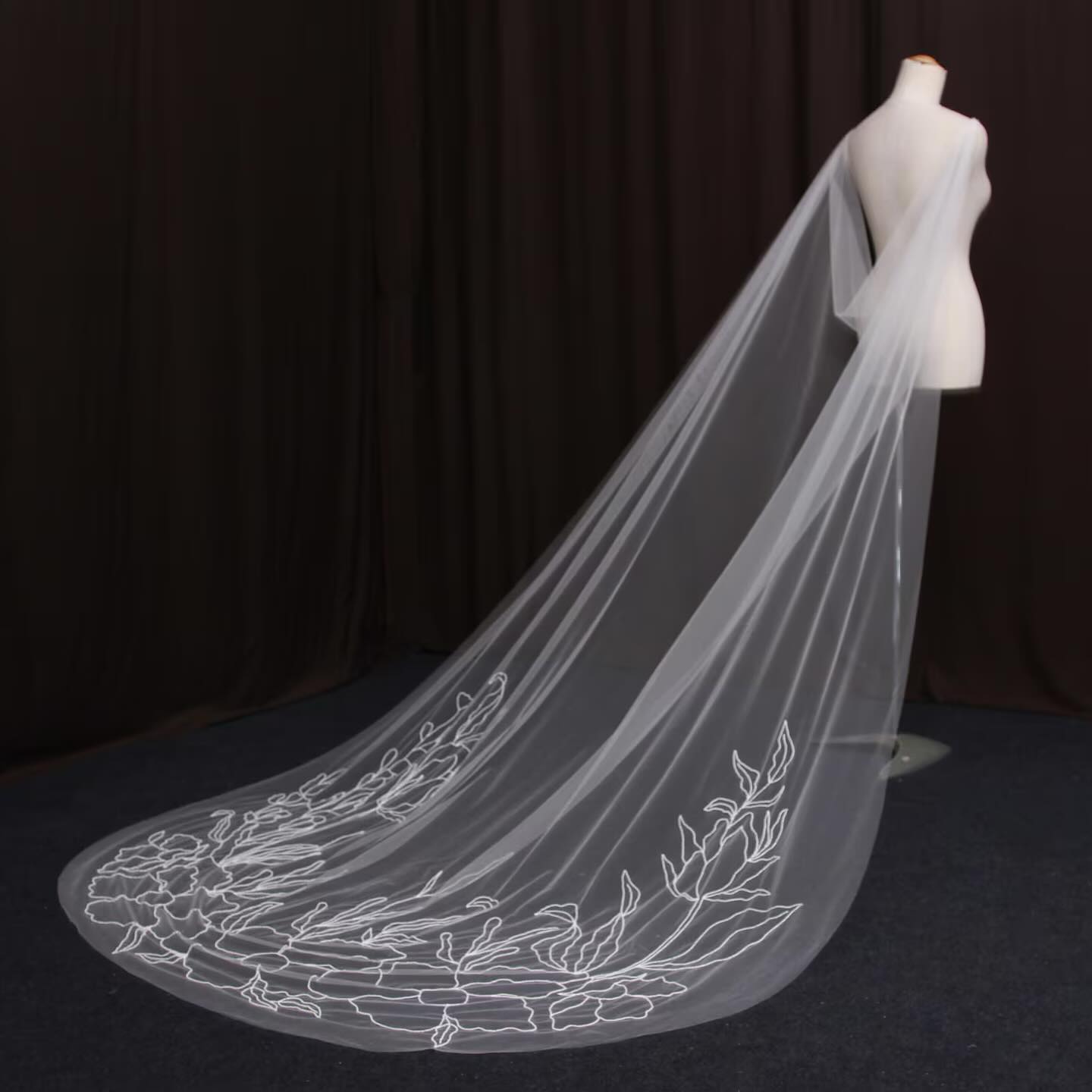 Good-looking Bridal Veils Women One-Layer Beading Edge Bride Complementos Wedding Accessories Velo De Novia Customized