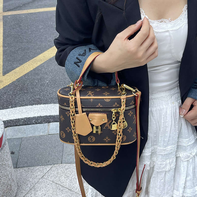 designer bag 2025 New Handbag Printed Square Box Single Shoulder Crossbody Stylish Makeup Bag
