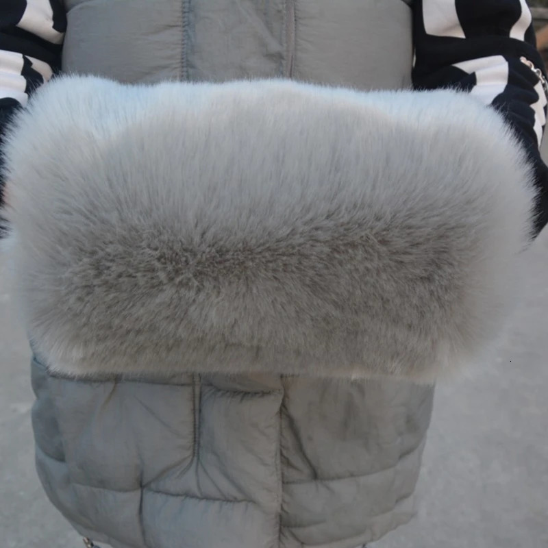 Soft Luxurious Rabbits Hair Hand Muffs 2820cm Women Hand Warming Accessories for Winter 251030