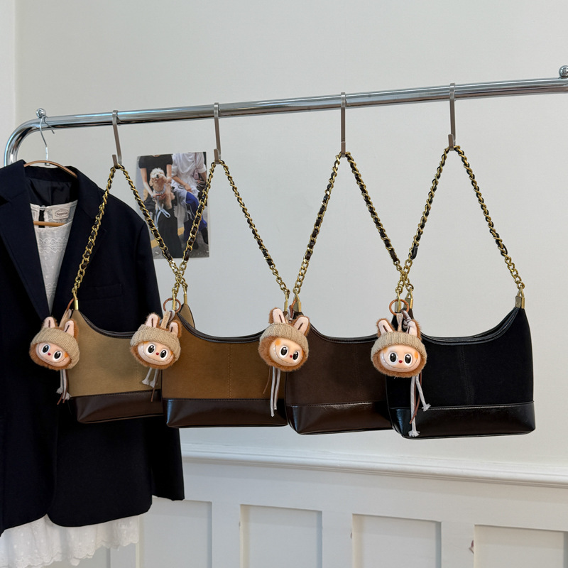 New Women's Large Capacity Bag Fashionable Suede Retro Single Shoulder Underarm Bag Simple Casual Handheld Bucket Bag Trendy Designer Bag