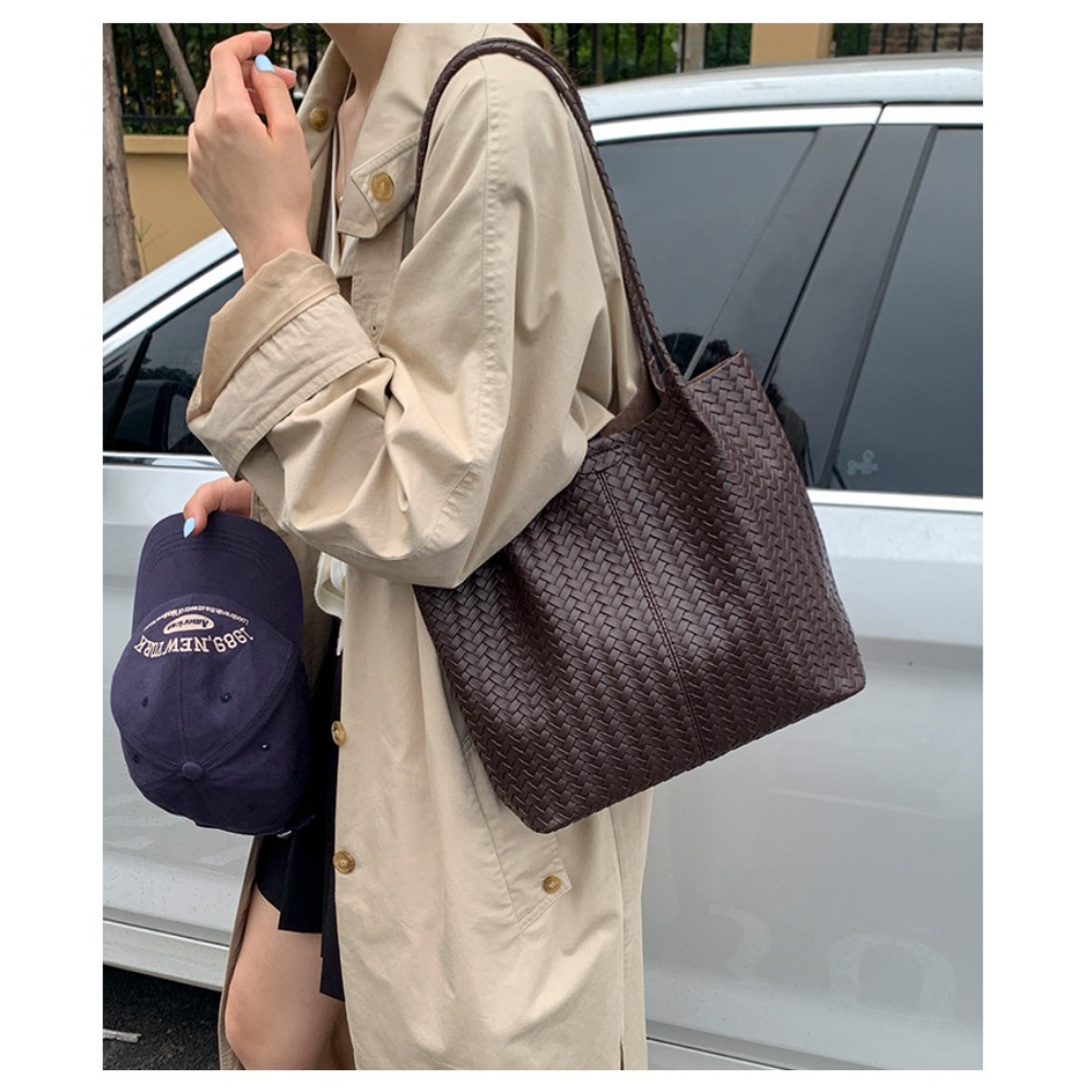 Womens Comfortable Commuting Handbag Practical Canvas Crossbody Satchel with Spacious Interior