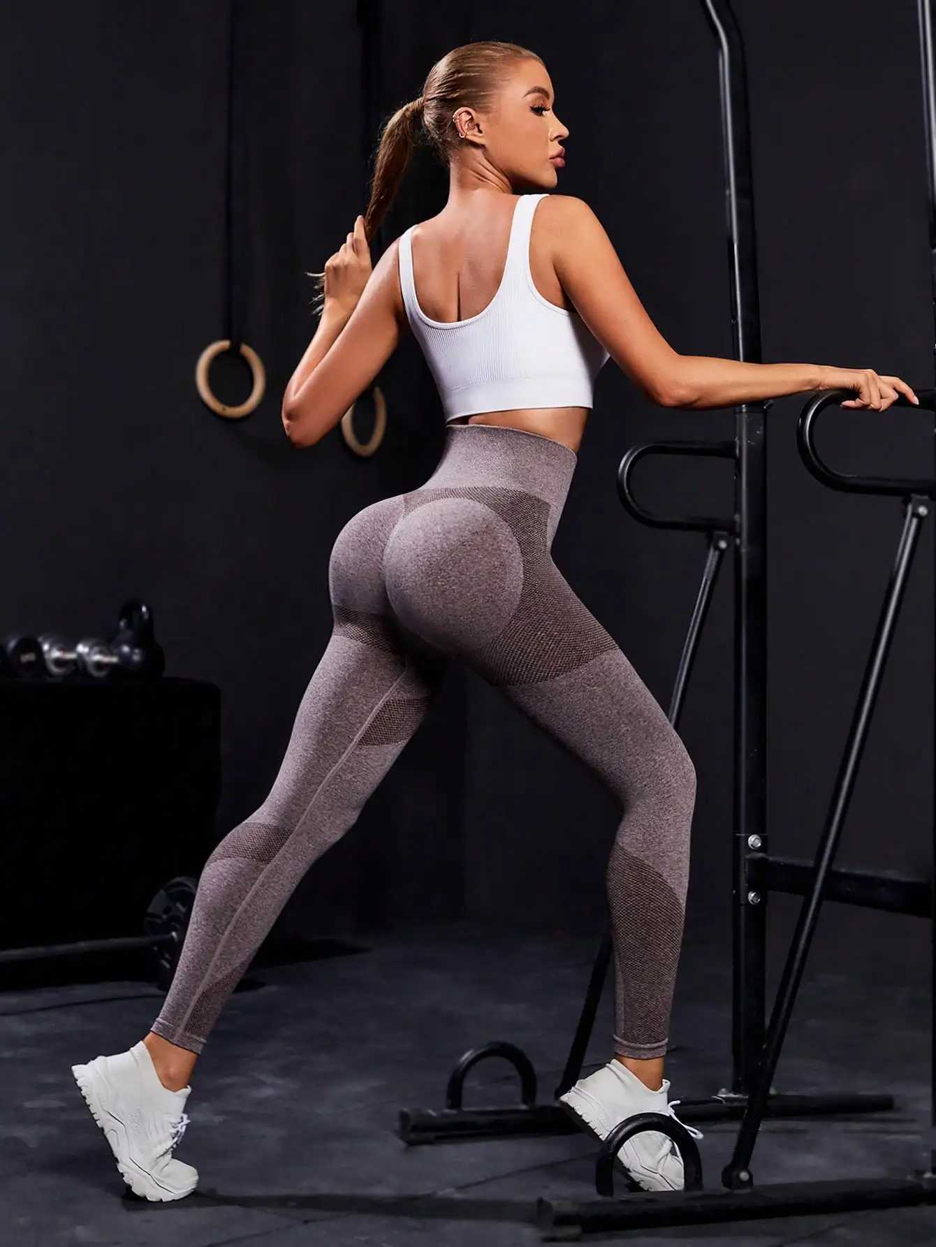 Women Sports Leggings Yoga Clothes Sportswear Woman Gym Legging Seamless Fitness Sporty Pants Womens Trousers Female Clothing J251030