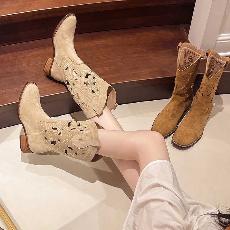 new Hollow Embroidered Vintage Western Boots Women Autumn Chunky Heels Knee High Cowboy Boots Woman Pu Leather Knight Booties Z251029