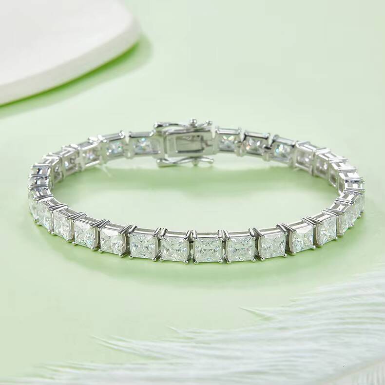 Squareshaped Mosaic Tennis Chain Bracelet in S925 Silver Plated with White Gold Set with Moissanite