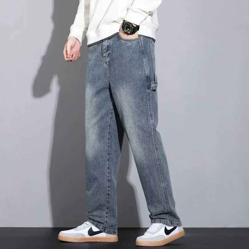 2024 New Autumn Mens Jeans Street Hiphop Loose Straight Multipocket Workwear Denim Trousers Baggy Casual Splicing Trousers J251030