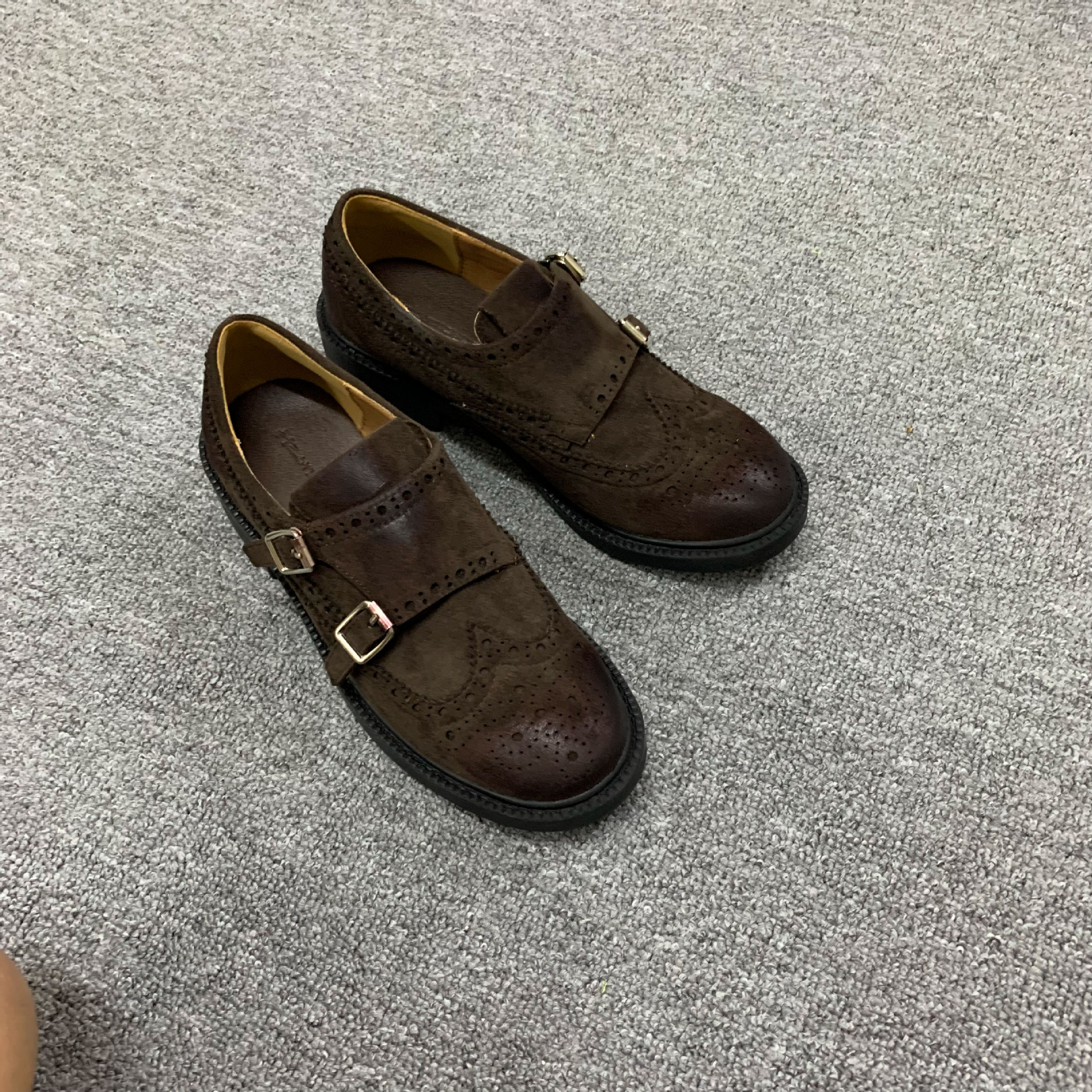 British style exquisite carved baroque single shoes thick heels small leather shoes loafers2025