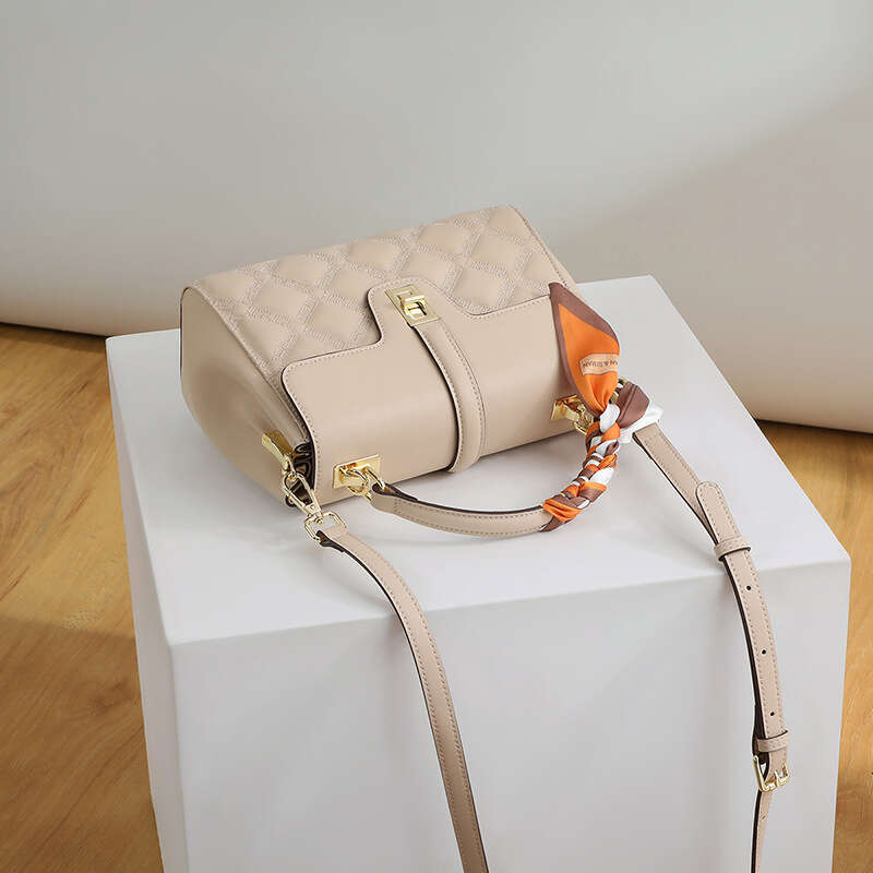 Luxury Bag Designer Autumn Winter New Women S Commuter Large Capacity Mom Crossbody Bag High Quality Handbag