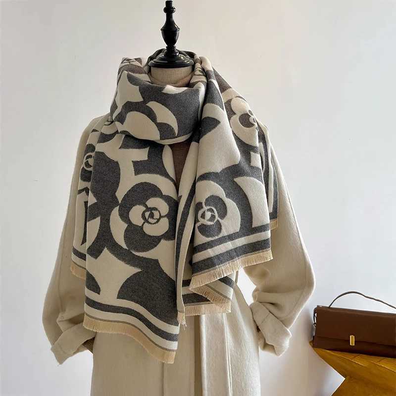 2025 New Fashion Brand Flowers Scarf for Women Warmer Winter Print Scarves ShAWls Female Thick Blanket WrAPs FoularDW251030