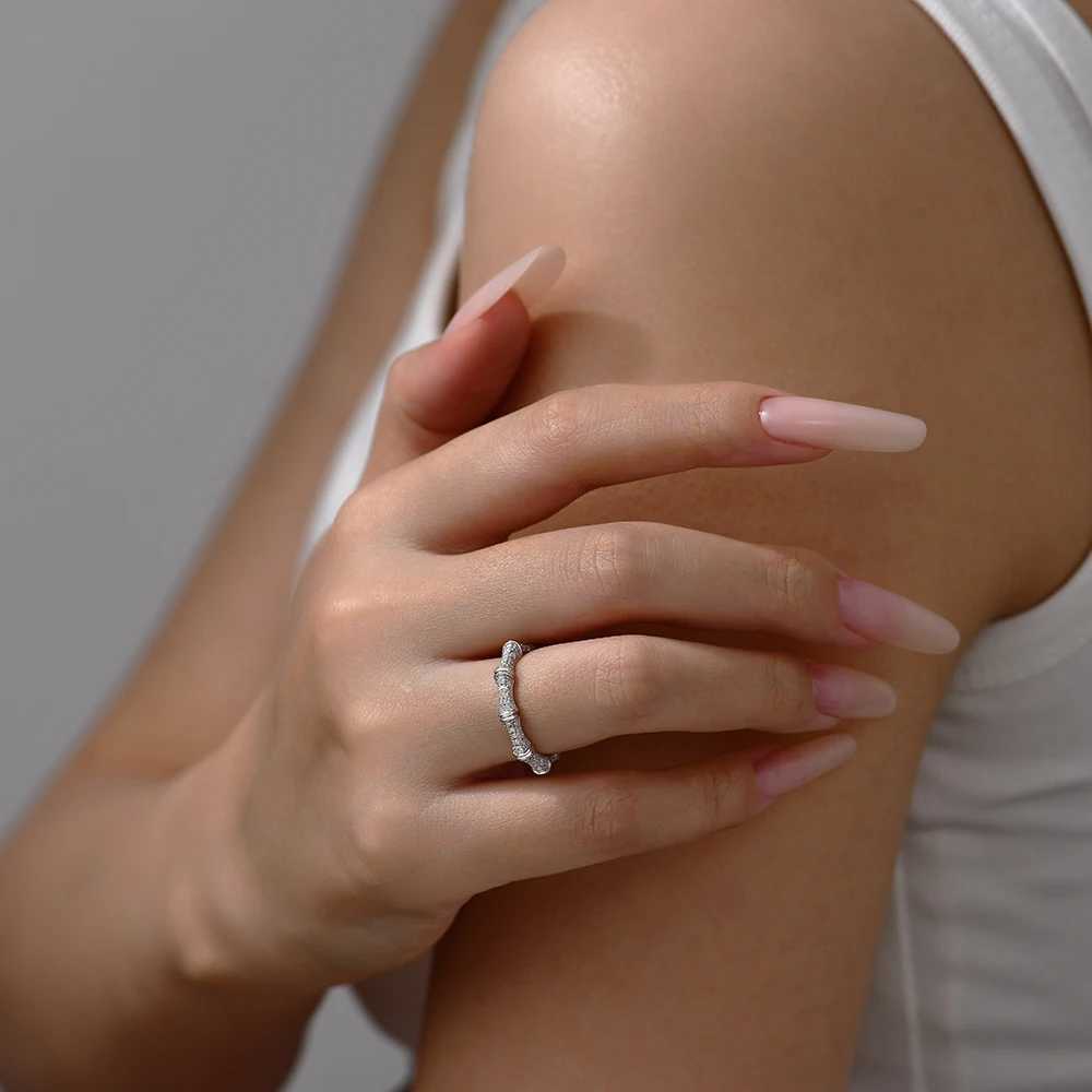 ATTAGEMS Sparkling Moissanite Ring Bamboo Design 925 Sterling Silver Women Rings Peace Good Luck for Birthday Party Gift JewelryW251030