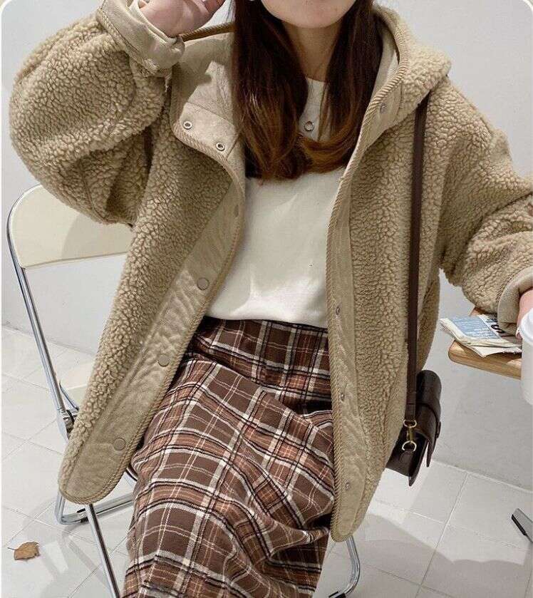 Lazy Hooded Lamb Wool Thick Coat For Women In Autumn Winter 2025 Korean Version BF Loose And Stylish Concealed Button