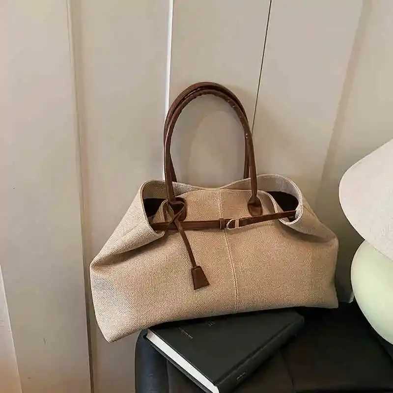 Designer bag Leisure Large Capacity Canvas Handbags for Wen New Cmuter Versatile Single Shoder Underarm Bags Ctrast Tote Bag Y251029