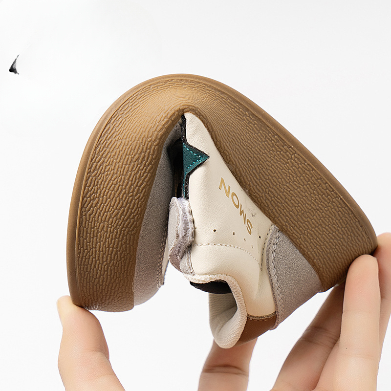 Girl's shoe designer, fashionable children's casual sports shoes, spring and autumn new styles, plus size parent-child low top sports shoes,