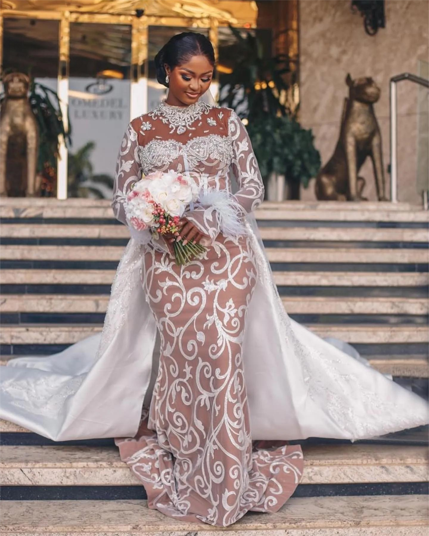 Mermaid Wedding Dresses Ivory Illusion Lace Beaded Crystals Detachable Train Bridal Gowns Dress